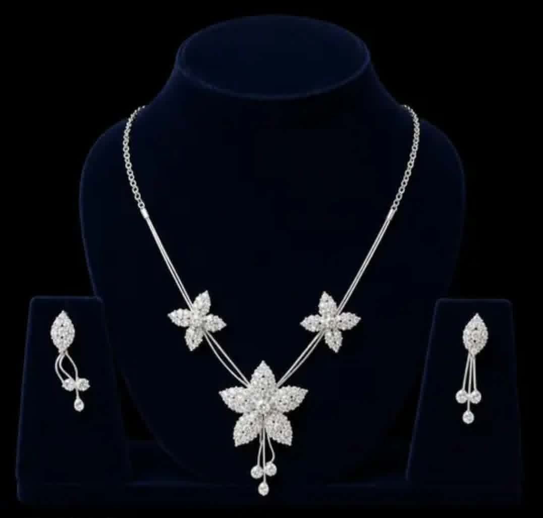 TC-women-girls star neckless